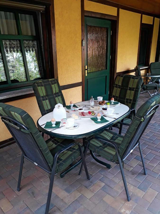 Pension Zum Weissen Hirsch Reitwein Kültér fotó